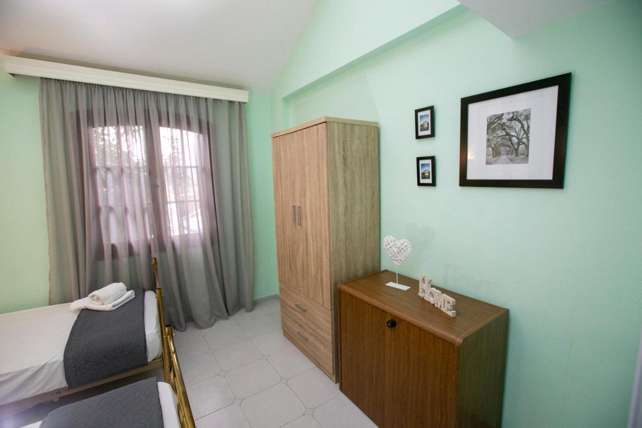Villa Kouf Nea Iraklitsa ภายนอก รูปภาพ
